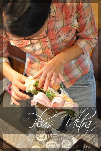 プリザーブドフラワー ナチュラル 可愛い プレゼント 豪華 上品 おしゃれ 造花 淡いオレンジ 白