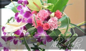 プリザーブドフラワー　造花　生花　レッスン　フラワーアレンジ　豪華　可愛い　手づくり