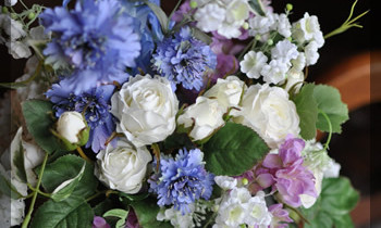 プリザーブドフラワー　玄関　リビング　可愛い　手づくり　おしゃれ　造花　ブルー　白　さわやか