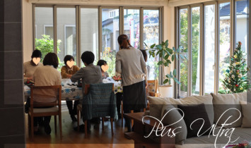 プリザ　プリザーブドフラワー　クリスマススワッグ　出張レッスン　SBSマイホームセンター　旭化成