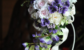 造花　海外ウェディング　 ブーケ 紫　薔薇　パンジー