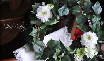 造花　リース　白グリーン　玄関　大きな