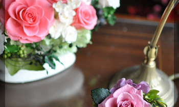 プリザ　プリザーブドフラワー　造花　生花　レッスン　フラワーアレンジ　豪華　手づくり