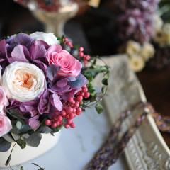 プリザーブドフラワー　豪華　シック　大人ピンク　上品　　おしゃれ　アンティーク　母の日　横長　結婚祝い　新築祝い　退職祝い