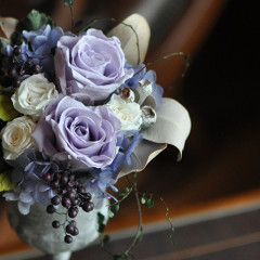 プリザーブドフラワー　造花　豪華　オフホワイト　薄紫　シック　大人　シャビー　おしゃれ　アンティーク　背が高い　