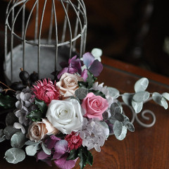 プリザ　プリザーブドフラワー　レッスン　フラワーアレンジ　豪華　アイアン　手づくり　壁掛け　大人ピンク