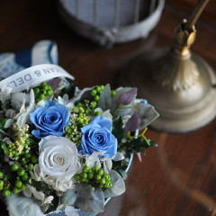 プリザ　プリザーブドフラワー　レッスン　BOXアレンジ　ブルー　シック　おしゃれ