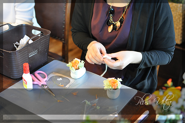 プリザーブドフラワー 出産祝い プレゼント 上品 おしゃれ 可愛い ベビーシューズ