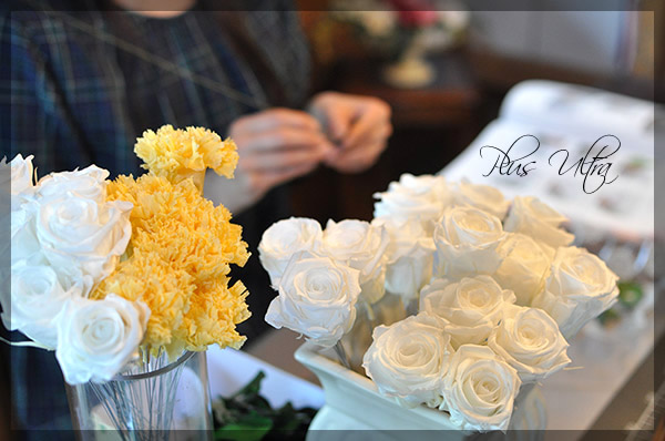 プリザ　プリザーブドフラワー　ウェディングブーケ　キャスケード　白　ナチュラル