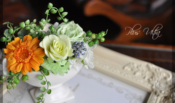 プリザ　プリザーブドフラワー　レッスン　フラワーアレンジ　豪華　黄色　オレンジ　可愛い