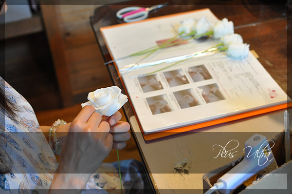 プリザ　プリザーブドフラワー　ウェディングブーケ　キャスケード　白　ナチュラル