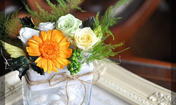 プリザ　プリザーブドフラワー　レッスン　フラワーアレンジ　豪華　黄色　オレンジ　夏　貝