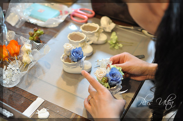 プリザーブドフラワー　出産祝い　プレゼント 上品 おしゃれ　可愛い　ベビーシューズ