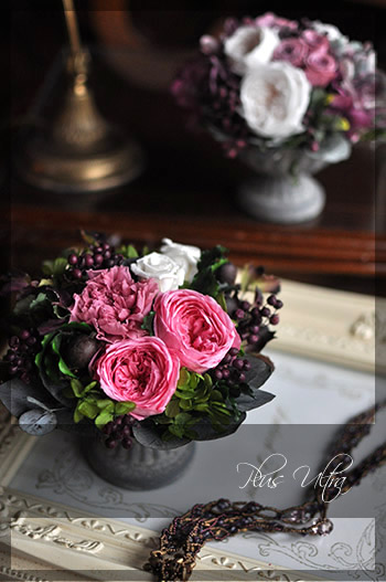 プリザ　プリザーブドフラワー　レッスン　フラワーアレンジ　豪華　シャビー　アンティーク　シック