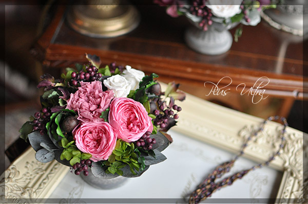 プリザ　プリザーブドフラワー　レッスン　フラワーアレンジ　豪華　シャビー　アンティーク　シック