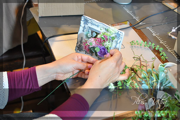 プリザ　プリザーブドフラワー　レッスン　フレーム　額アレンジ　アンティーク　おしゃれ