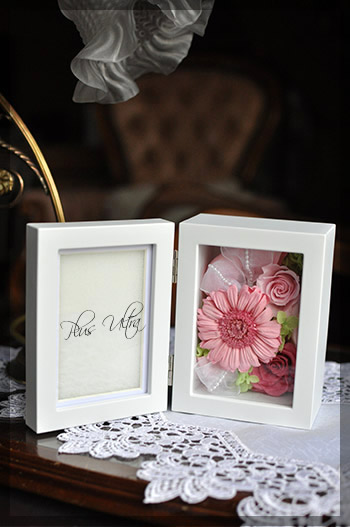 プリザ　プリザーブドフラワー ペット供養　仏花　フォトフレームガーベラ